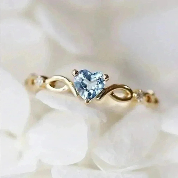 ⚠️Clearance Heart Shaped Baby Blue Cubic Zirconia Ring - Picture 1 of 4
